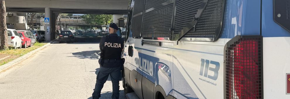 Roma Laurentino 38, sgomberato caseggiato occupato e restituito all'ATER