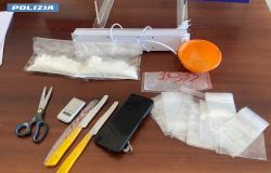 Polizia soldi e droga sequestrati