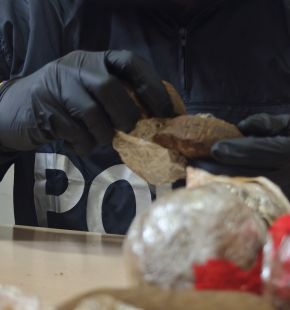 Roma, periferia est, nuovo blitz della Polizia, 7 pusher arrestati, dosi di cocaina nascoste in un calzino