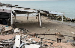 Stabilimenti Ostia demoliti sulle spiagge Ostia foto comunicato stampa Andrea Rapisarda