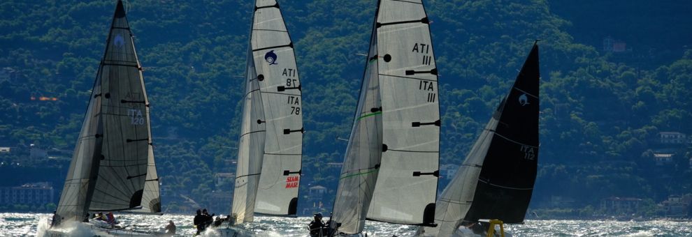 Vela, a Gargnano (lago di Garda)nella Gentlemen's cup vento da nord e regate spettacolo