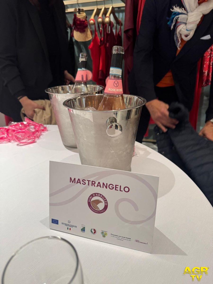 Rose Rosé PH: Ufficio Stampa Gargiulo Mercatante Rose Rosé PH: Ufficio Stampa Gargiulo Mercatante