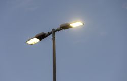Lampioni accesi nel VI Municipio Castelverde foto comune di Roma