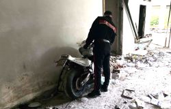 Roma, blitz dei Carabinieri in un immobile occupato, 6 arresti e 3 persone denunciate, sequestrato oltre 1 kg. di droga