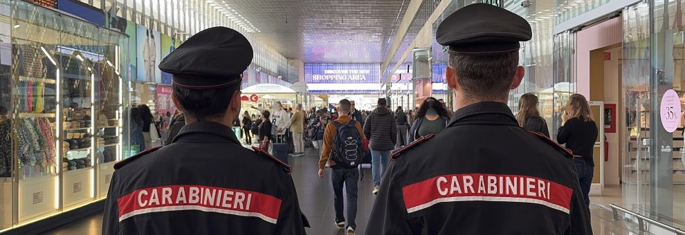Roma Termini, arresti per furti e scippi, giro di vite dei Carabinieri, tre denunce per violazione Daspo urbano
