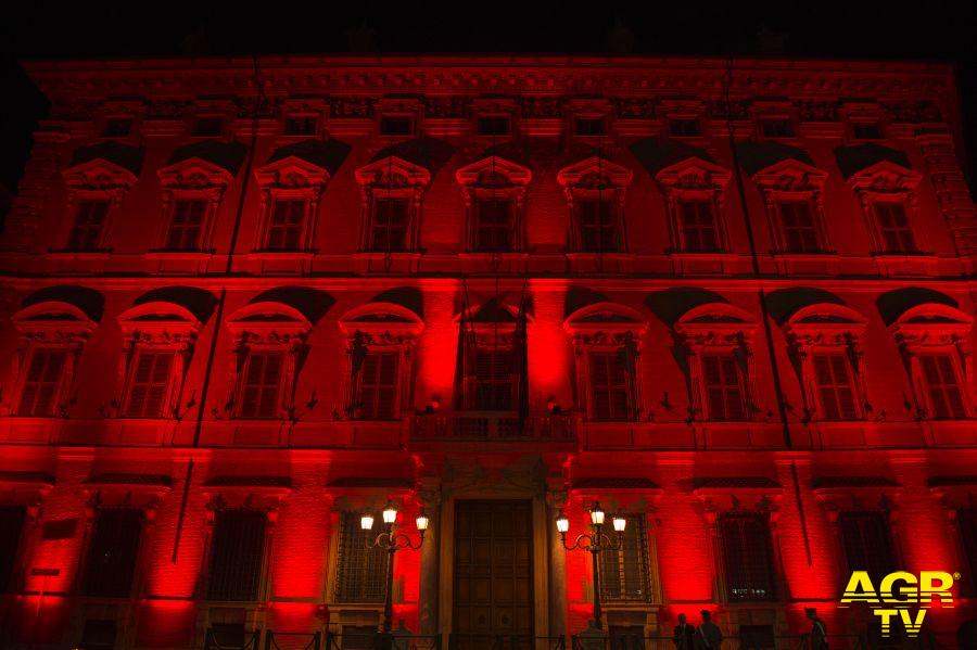 Montecitorio illuminato di rosso per la Giornata Mondiale della Sclerosi Multipla foto da comunicato stampa AISM Montecitorio illuminato di rosso per la Giornata Mondiale della Sclerosi Multipla foto da comunicato stampa AISM