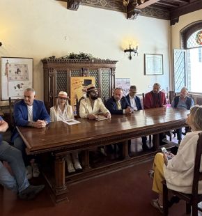 DandyDays 2026: ad Arezzo la decima edizione celebra lo stile tra eleganza, energia e solidarietà