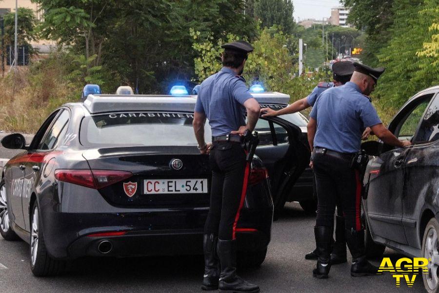 Carabinieri intervenuti per prestare soccorso Carabinieri intervenuti per prestare soccorso