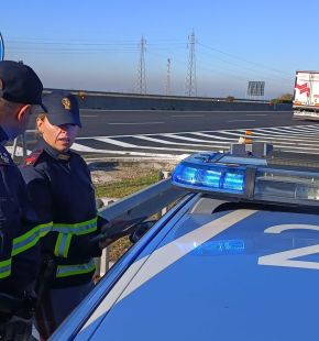 Tivoli, guidava ubriaco, senza patente ed era inseguito da un mandato d'arresto internazionale, arrestato