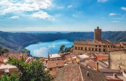 Nemi dall'alto