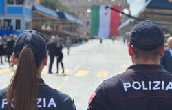 Roma, 2 giugno in sicurezza, intercettati dalla Polizia all'alba 6 ambientalisti con striscione, denunciati