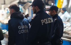 Roma Primavalle, sicurezza alimentare, blitz della Polizia, 6 mila euro di sanzioni e 50 kg. prodotti sequestrati