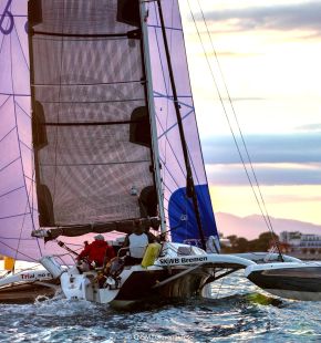 Caorle (Ve), l'armatore e skipper Jan Van Dyk di Brema taglia il traguardo de La Cinquecento per primo