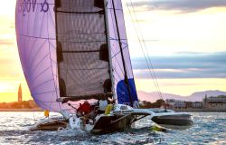 Caorle (Ve), l'armatore e skipper Jan Van Dyk di Brema taglia il traguardo de La Cinquecento per primo