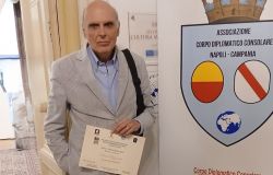 Premio “Amici di Gian Battista Vico” 2025: trionfa Antonio R. Garofalo a Napoli con “Caro Foscolo”