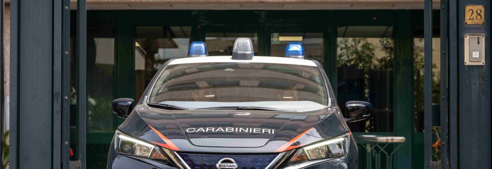 Roma, maxi truffa della finta rapina da 3,5 miloni di euro, terrorizzata 66enne, in manette 22enne Roma, maxi truffa della finta rapina da 3,5 miloni di euro, terrorizzata 66enne, in manette 22enne