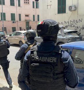 Roma, Quarticciolo due giorni sotto assedio, 17 arresti e sequestrate oltre 500 dosi di cocaina e crack