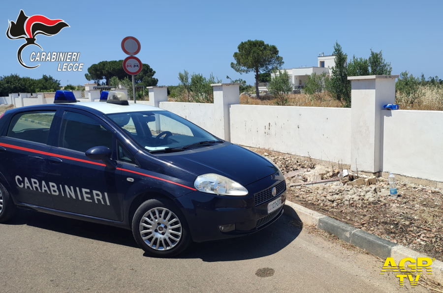 Carabinieri Lecce ritrovamento bambina Carabinieri Lecce ritrovamento bambina
