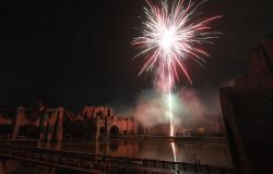 STELLE DI FUOCO CREDITI ROBERTO CECCARONI JABRAL STUDIO (4)