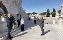 Giornata mondiale contro il lavoro minorile, i Maestri del Lavoro di Roma all’Altare della Patria: “Restituire ai bambini il diritto al futuro”
