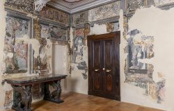 Sala degli Antichi  parte dell'affresco scoperto in Biblioteca