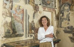 Olimpia Leopardi Biblioteca con l'affresco  scoperto e dettaglio la cacciata dal Paradiso