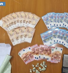 Tivoli, spacciava ai giardini pubblici con la famiglia ed un bambino nel passeggino, 4 pusher arrestati nel blitz antispaccio