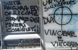 X Municipio, a Casalbernocchi imbrattata la pensilina del bus 013, la denuncia del Municipio, il ripristino del decoro
