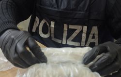 Polizia la droga sequestrata