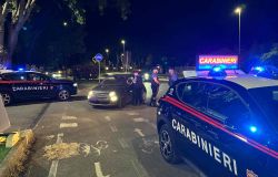 Carabiniri Ostia posti di blocco sul litorale romano