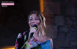 Alma Manera cantante foto Sassone