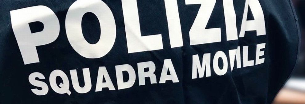 Acilia, stava salendo a bordo della Metromare quando è stato intercettato dalla Squadra Mobile con 280 gr. di shaboo