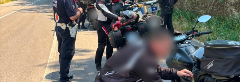 Passi sicuri Mugello, sul Passo del Muraglione 98 moto e 6 vetture controllate con 12 violazioni