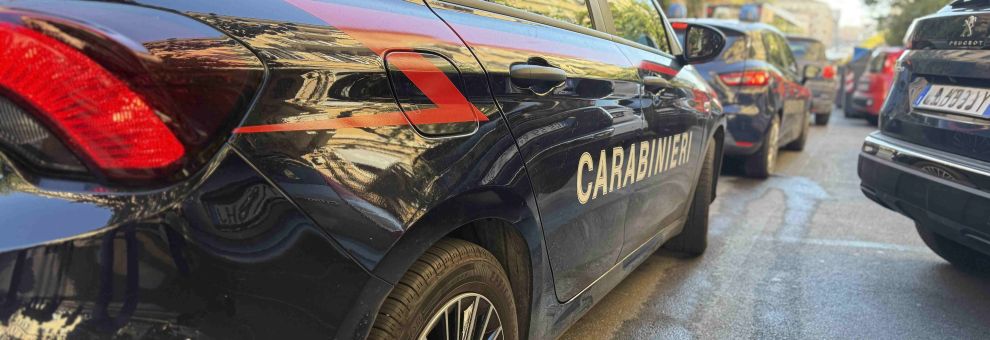 Roma, furti in appartamento e negli esercizi commerciali, blitz dei Carabinieri, due arresti