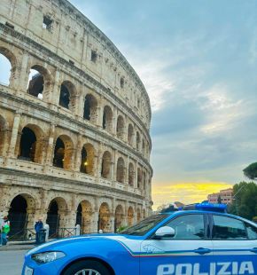 Roma, fuochi artificiali al Colosseo, un arresto ed una denuncia