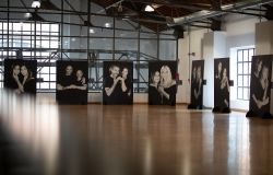 Milano, presentata la mostra fotografica Women for Women against Violence aperta fino al 30 agosto