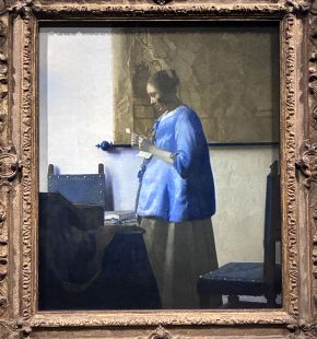 Una Donna in blu che legge una lettera di Joannes Vermeer, un dipinto visibile fino all'11 ottobre a Palazzo Barberini Una Donna in blu che legge una lettera di Joannes Vermeer, un dipinto visibile fino all'11 ottobre a Palazzo Barberini