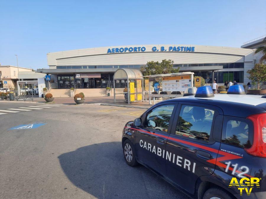 Carabinieri Ciampino intervento a sostegno di un anziano truffato Carabinieri Ciampino intervento a sostegno di un anziano truffato