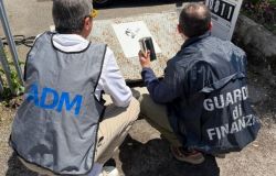 Guardia di Finanza e Agenzia delle Dogane e dei Monopoli sequestrano oltre 23 milioni di litri di gasolio non conforme