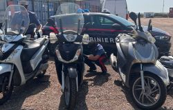 Carabinieri Parioli scoperto centro stoccaggio motorini rubati