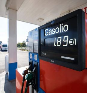 UNC, il prezzo del gasolio vola e sfonda 2,2 in autostrada UNC, il prezzo del gasolio vola e sfonda 2,2 in autostrada