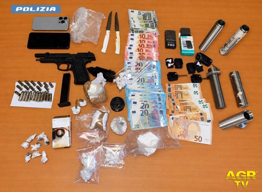 Polizia droga e materiale sequestrato Polizia droga e materiale sequestrato