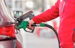 Benzina, conto alla rovescia per i tagli delle accise, UNC: il Governo ha perso troppo tempo