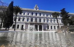UniBa - Al via la campagna immatricolazioni che spopola sui social, la prima interamente fatta con IA