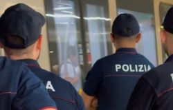 Roma, dalla droga nascosta nel frigo a furti e borseggi, 7 arresti