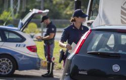 Roma GRA, giro di vite della Stradale sull'uso del cellulare alla guida e l'utilizzo delle corsie d'emergenza