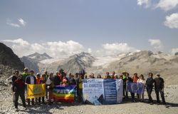 Alpi sempre più calde e fragili, flash mob in quota di Legambiente, zero termico arretra tra i 4800 ed oltre i 5 mila metri