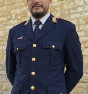 Firenze: poliziotto libero dal servizio presta soccorso ai feriti di un grave incidente stradale in Sardegna