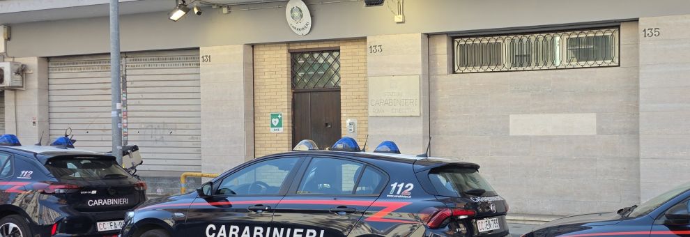Roma Cinecittà, voleva impiccarsi nel parco di Centocelle, salvato dai Carabinieri Roma Cinecittà, voleva impiccarsi nel parco di Centocelle, salvato dai Carabinieri
