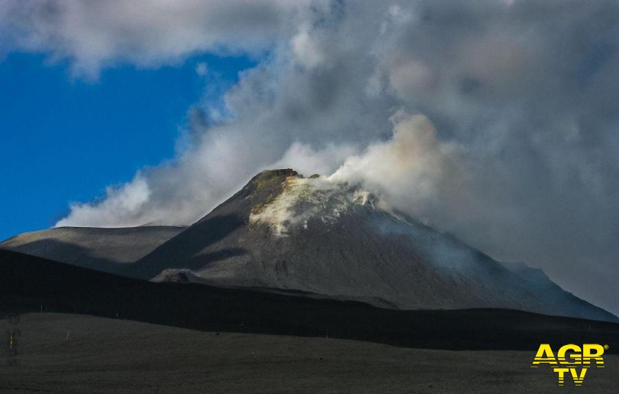 Foto di Guillaumesens da Pixabay vulcano Etna Foto di Guillaumesens da Pixabay vulcano Etna